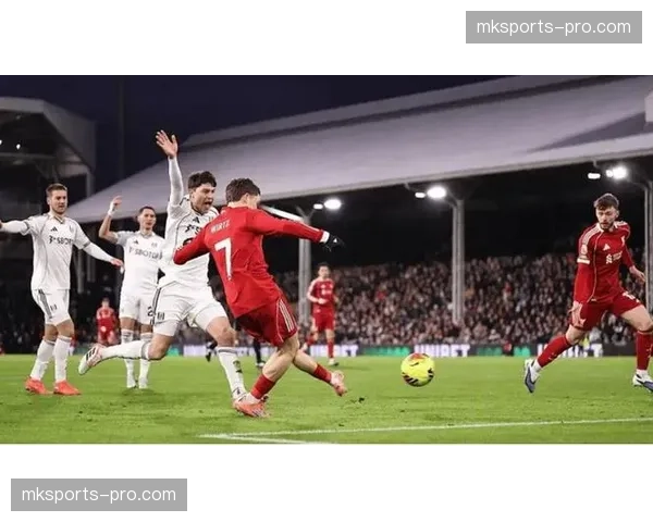 英超联盟宣布就2026-27赛季起实施的VAR半自动越位技术进行最终测试