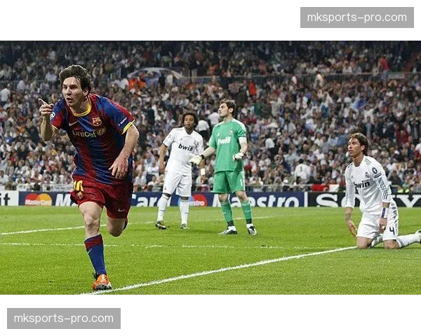 巴萨博物馆推出“克鲁伊夫逝世十周年”特别纪念展