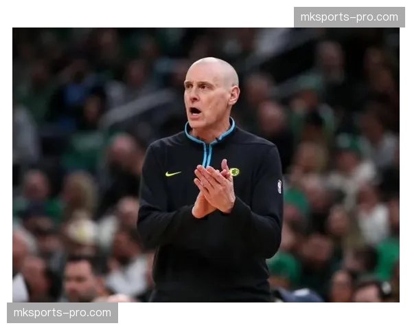 官方:莱斯特城与功勋主帅马雷斯卡续约至2028年 官方:莱斯特城与功勋主帅马雷斯卡续约至2028年